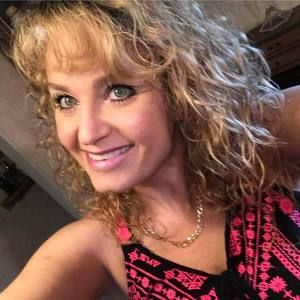 Meet your Posher, Carolyn